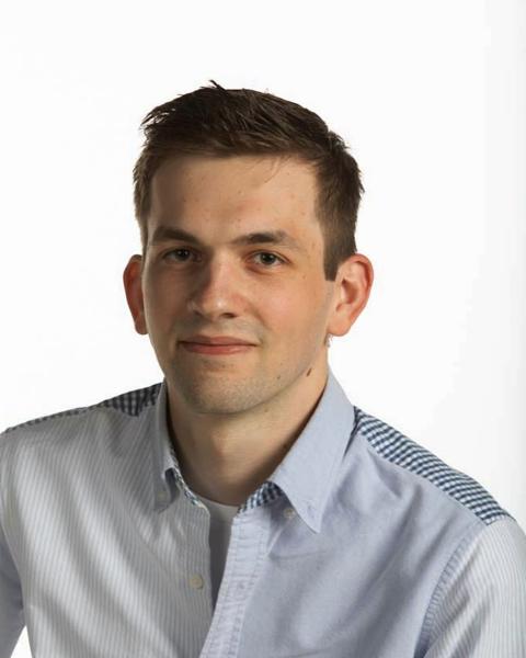 Nick Navari headshot