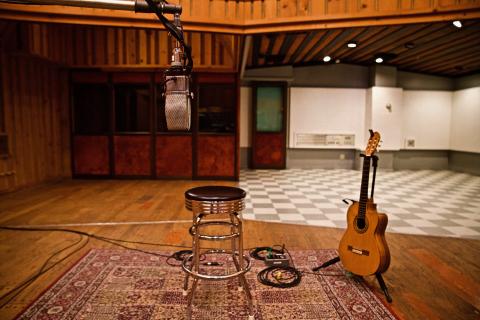 Guitar and mic in the Power Station studio