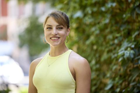 Julia Nadeau headshot